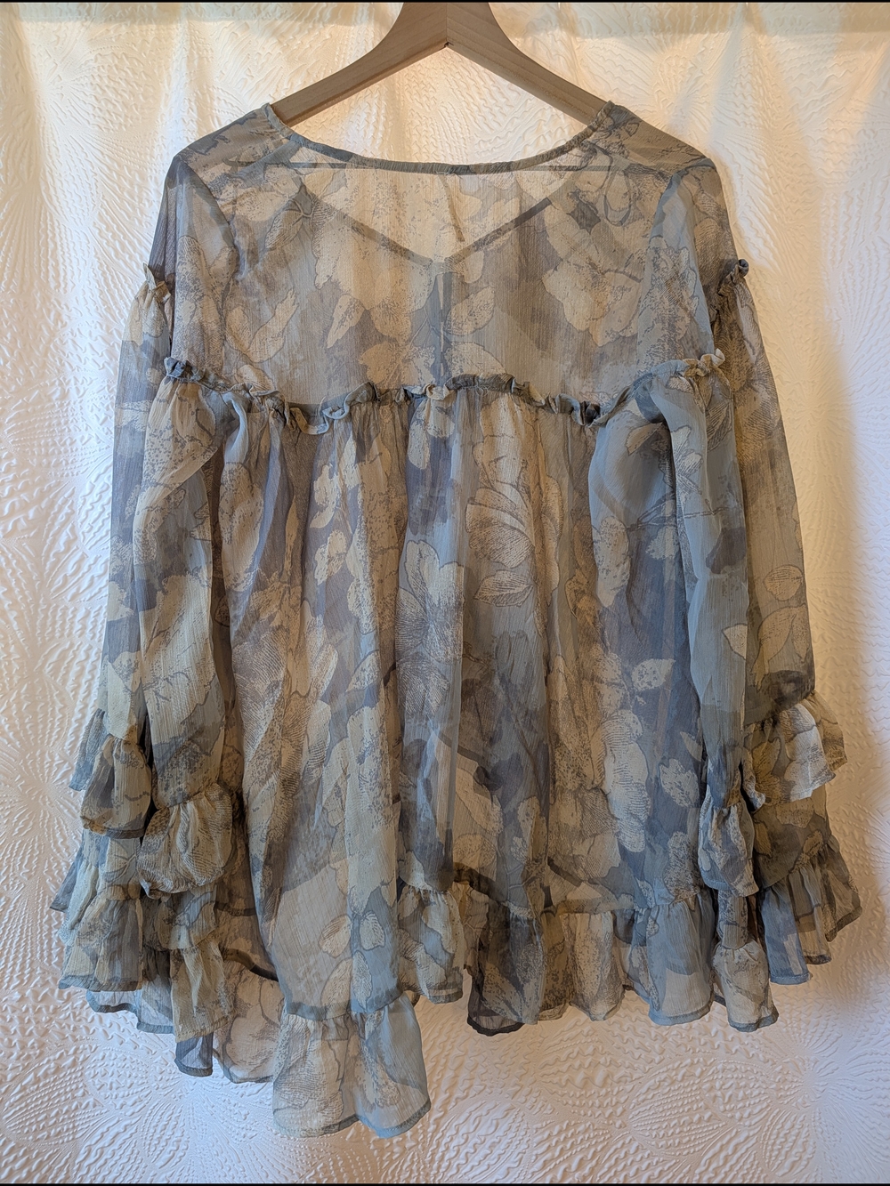 Free People Women’s Floral Ruffle V-Neck Blouse in Gray/Blue - Picture 8 of 11